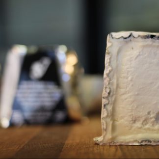 Bent Back Chèvre - Jannei goat cheese