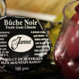 Buche Noir - Jannei goat cheese