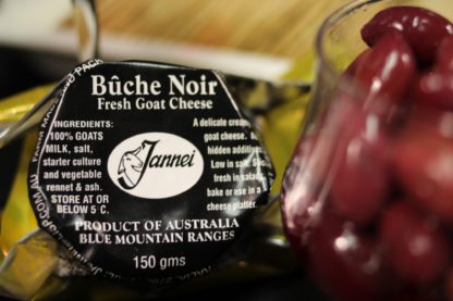 Buche Noir - Jannei goat cheese